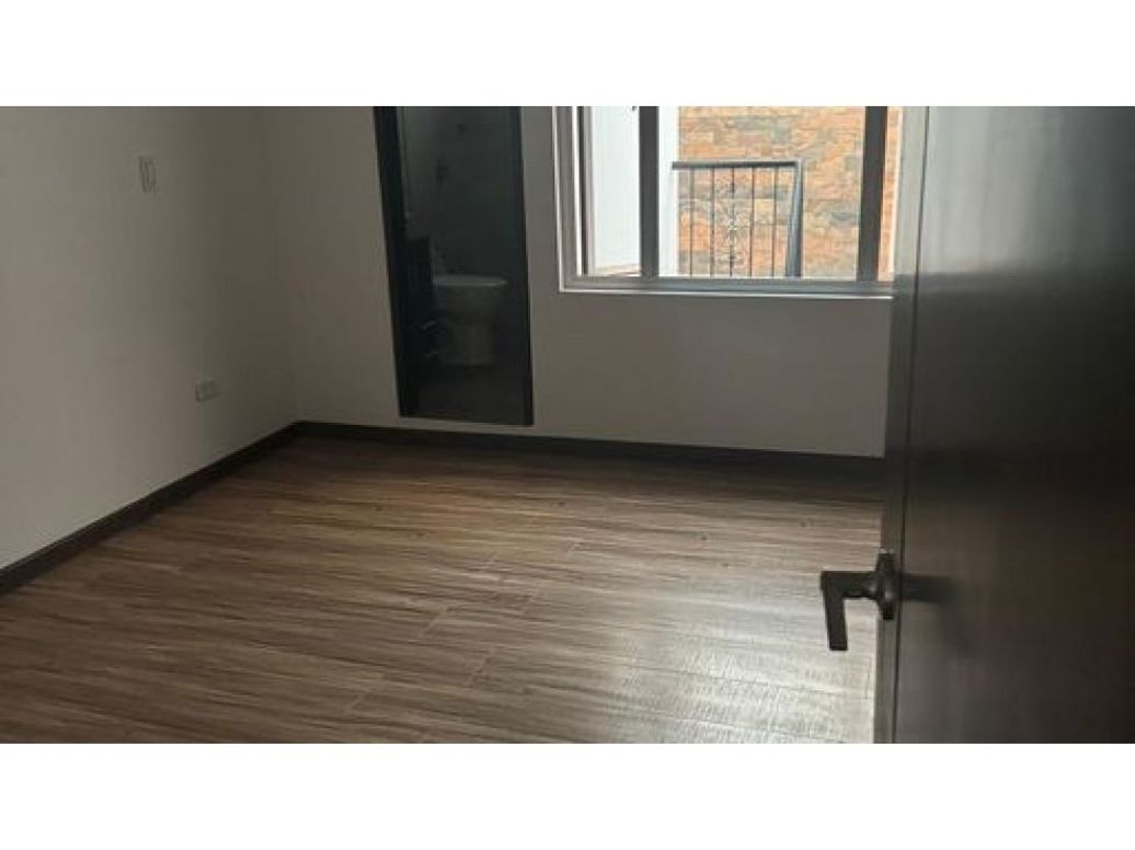 Casa de 3 alcobas en venta en Bellavista Occidental, Bogotá, 131 m² · foto 15 de 18