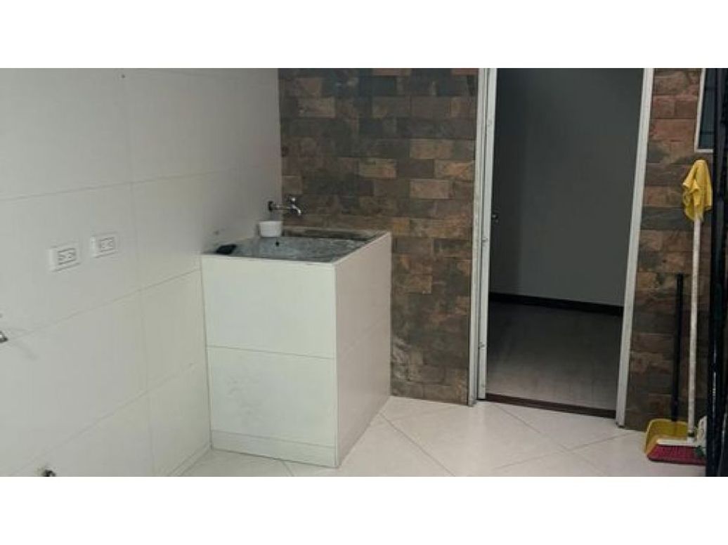 Casa de 3 alcobas en venta en Bellavista Occidental, Bogotá, 131 m² · foto 7 de 18
