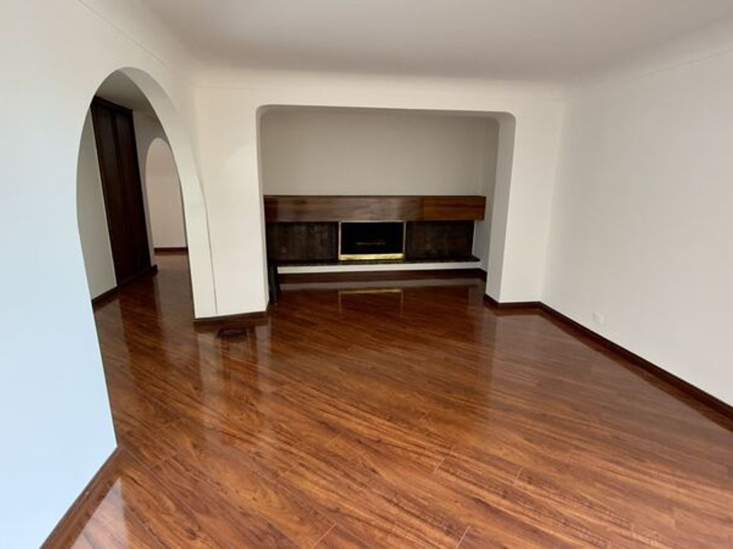 Apartamento de 3 alcobas en venta en Santa Barbara Central, Bogotá, 160 m² · foto 9 de 20