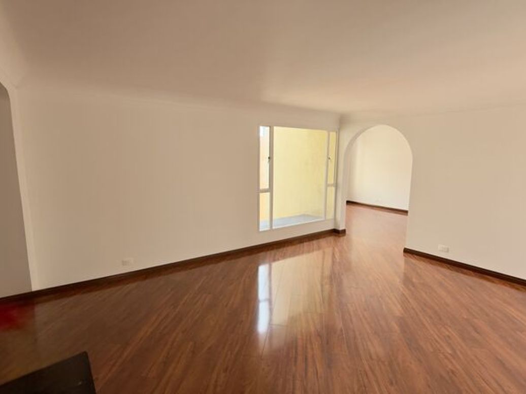 Apartamento de 3 alcobas en venta en Santa Barbara Central, Bogotá, 160 m² · foto 8 de 20