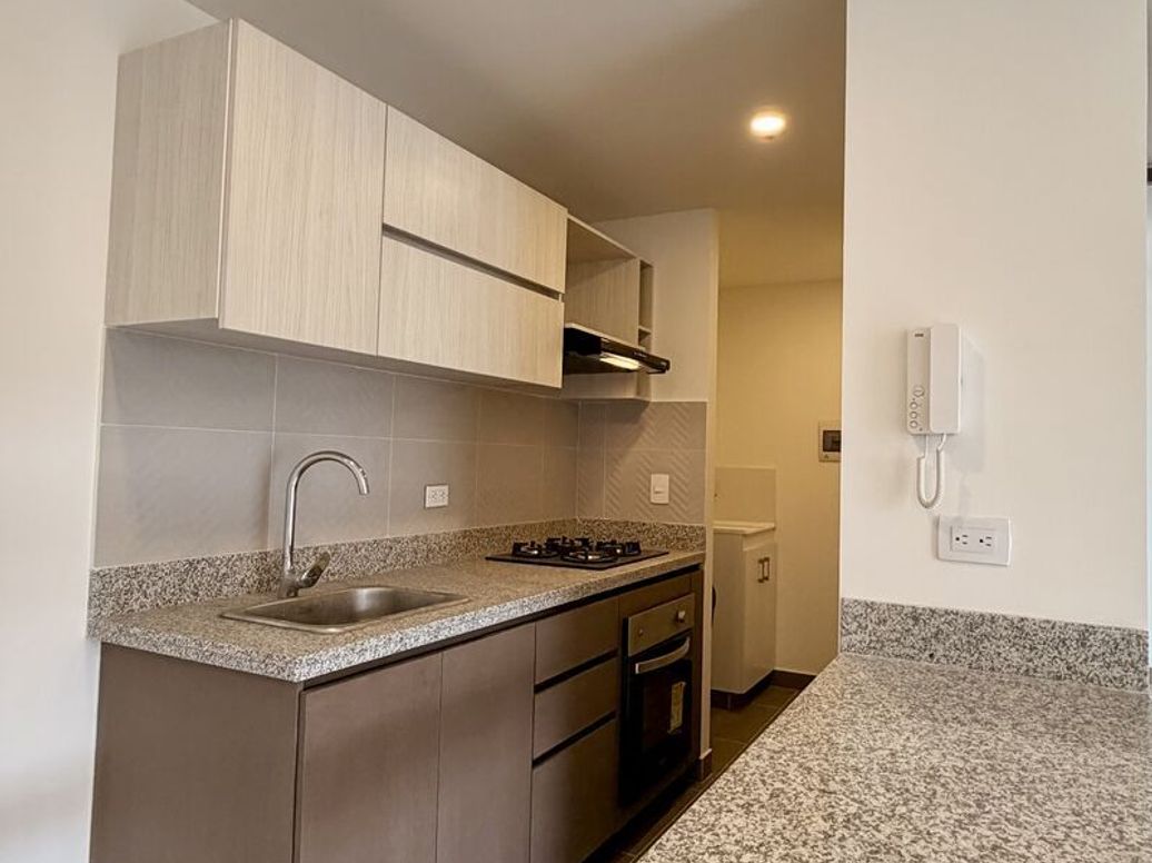 Apartaestudio en venta en Santa Fe, Bogotá, 48 m² · foto 2 de 12