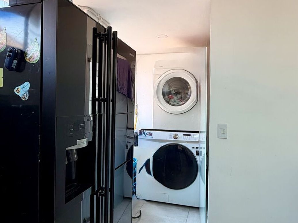 Apartamento de 3 alcobas en venta en Los Cedritos, Bogotá, 110 m² · foto 3 de 14