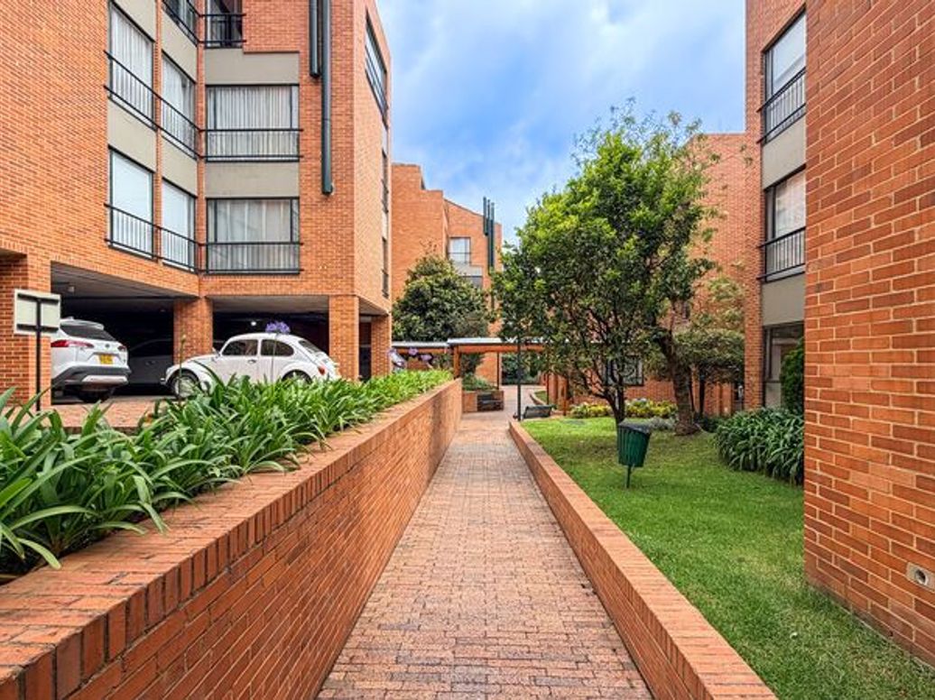 Apartamento de 3 alcobas en venta en Las Acasias, Bogotá, 120 m² · foto 18 de 20