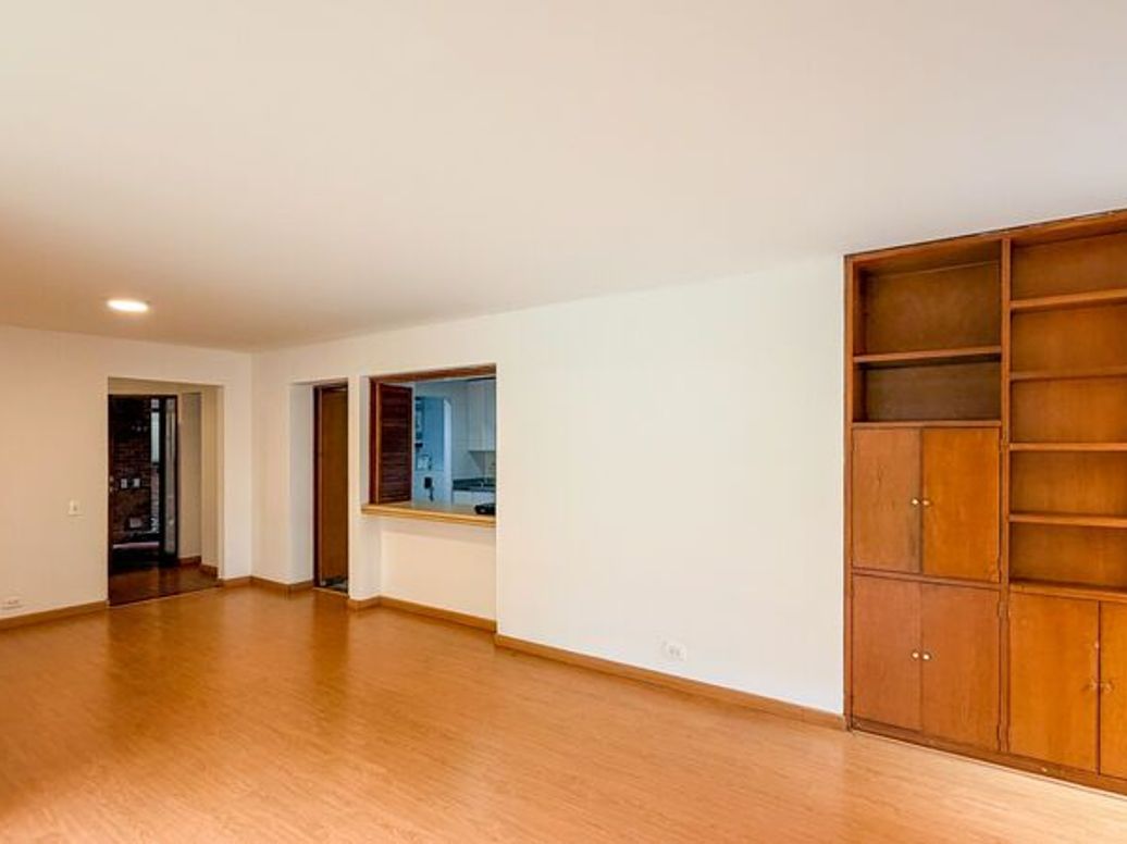 Apartamento de 3 alcobas en venta en Las Acasias, Bogotá, 120 m² · foto 3 de 20