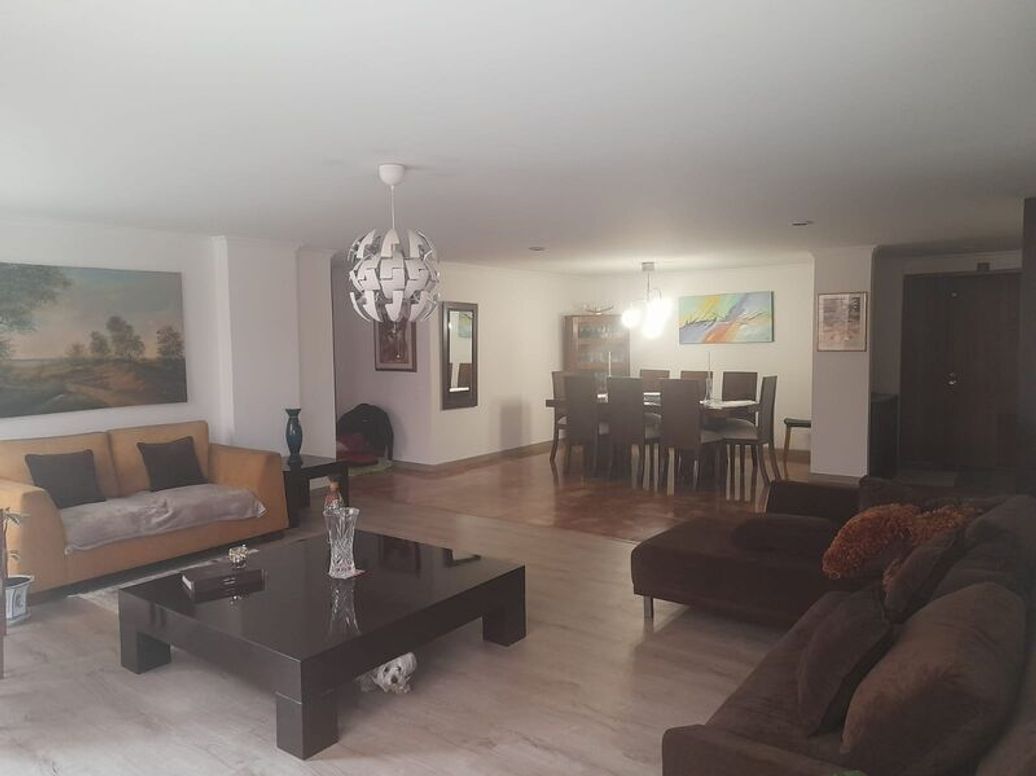 Apartamento de 3 alcobas en venta en Santa Barbara Occidental, Bogotá, 155 m² · foto 5 de 20