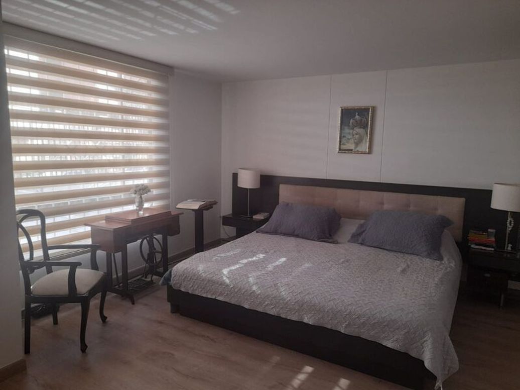 Apartamento de 3 alcobas en venta en Santa Barbara Occidental, Bogotá, 155 m² · foto 8 de 20