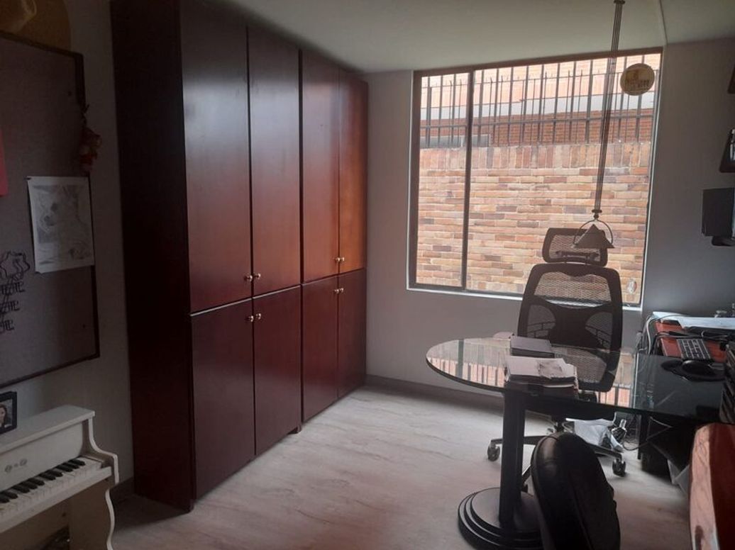 Apartamento de 3 alcobas en venta en Santa Barbara Occidental, Bogotá, 155 m² · foto 12 de 20