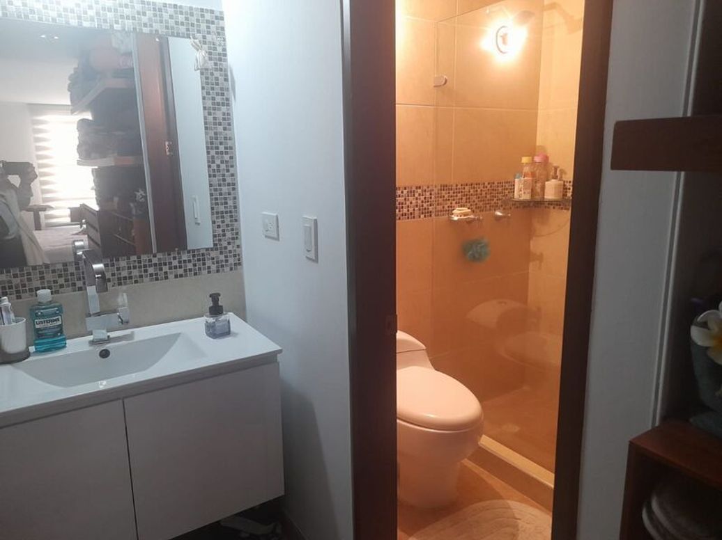 Apartamento de 3 alcobas en venta en Santa Barbara Occidental, Bogotá, 155 m² · foto 19 de 20