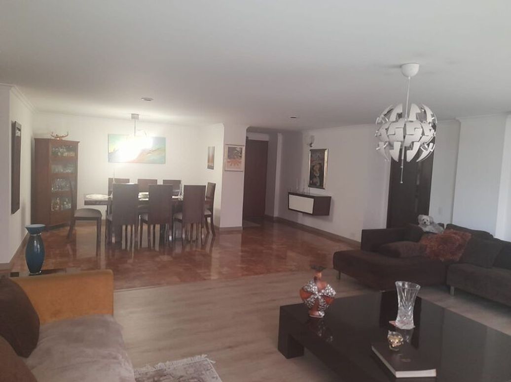 Apartamento de 3 alcobas en venta en Santa Barbara Occidental, Bogotá, 155 m² · foto 6 de 20