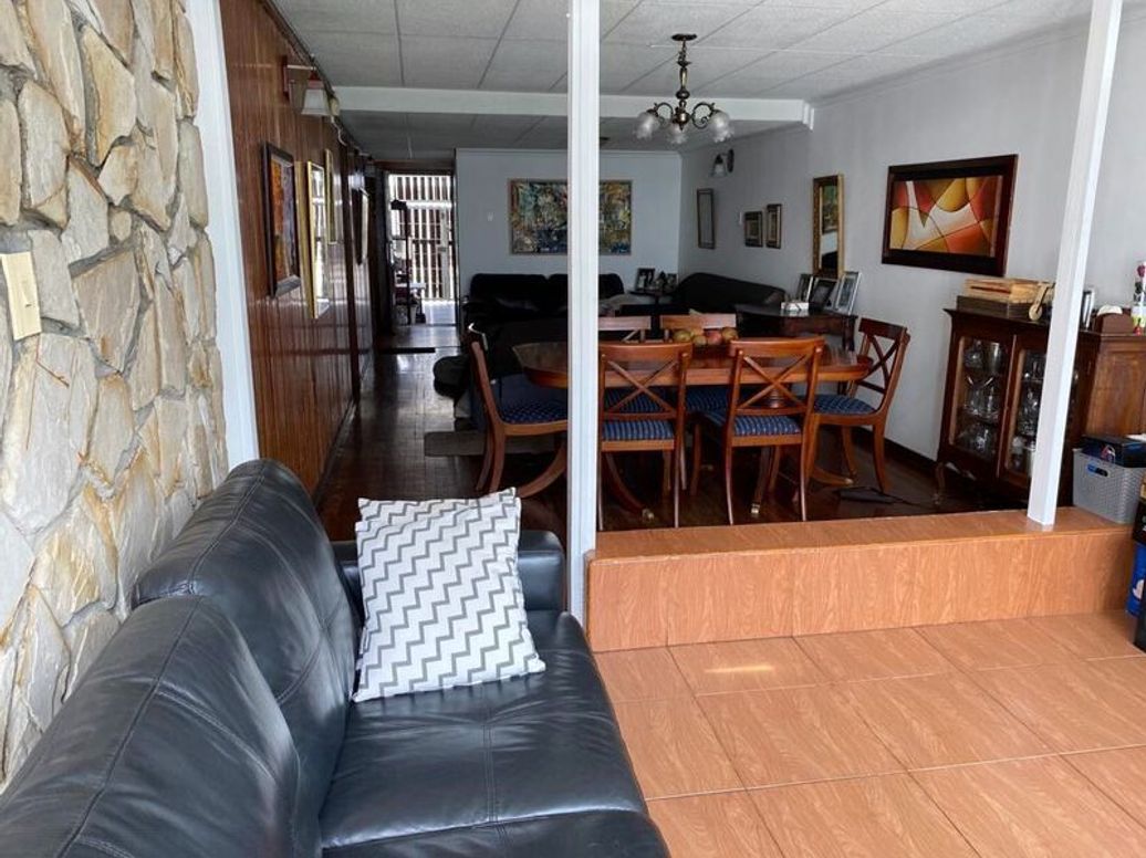 Casa de 4 alcobas en venta en Polo Club, Bogotá, 241 m² · foto 4 de 20