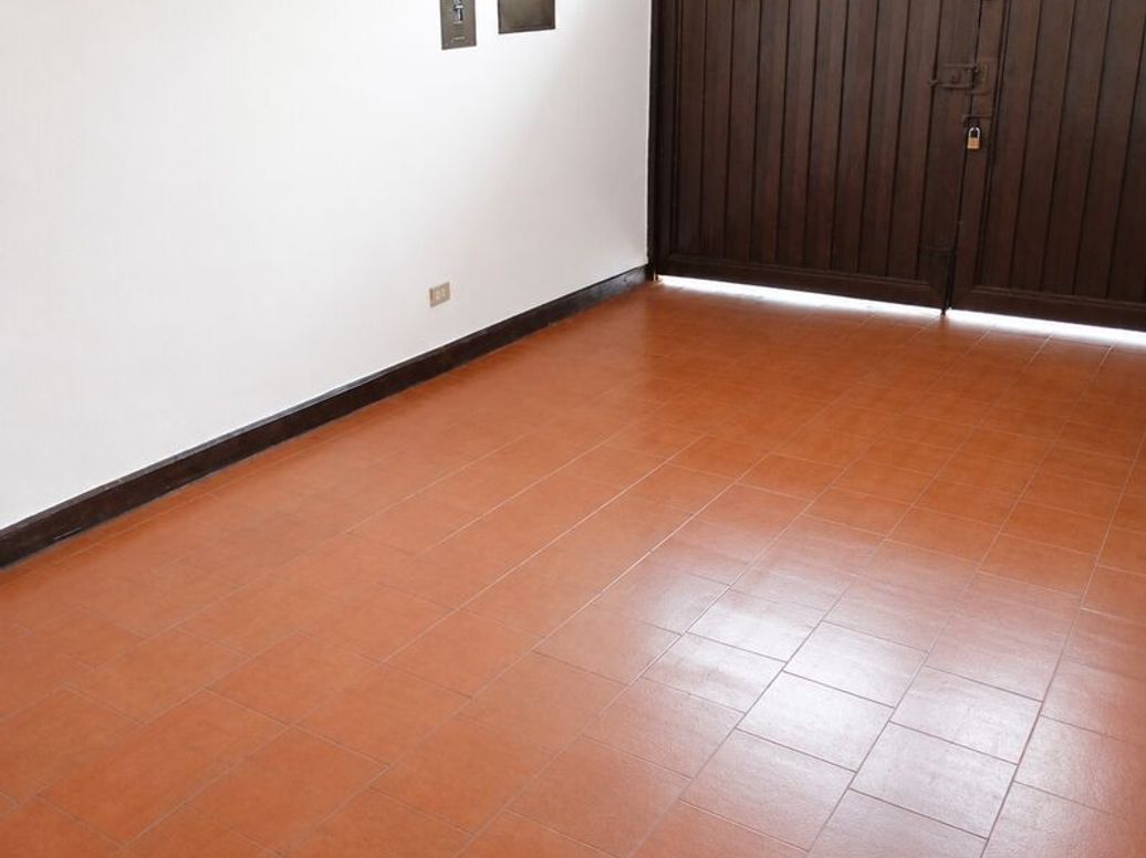 Casa de 4 alcobas en venta en Polo Club, Bogotá, 300 m² · foto 2 de 20