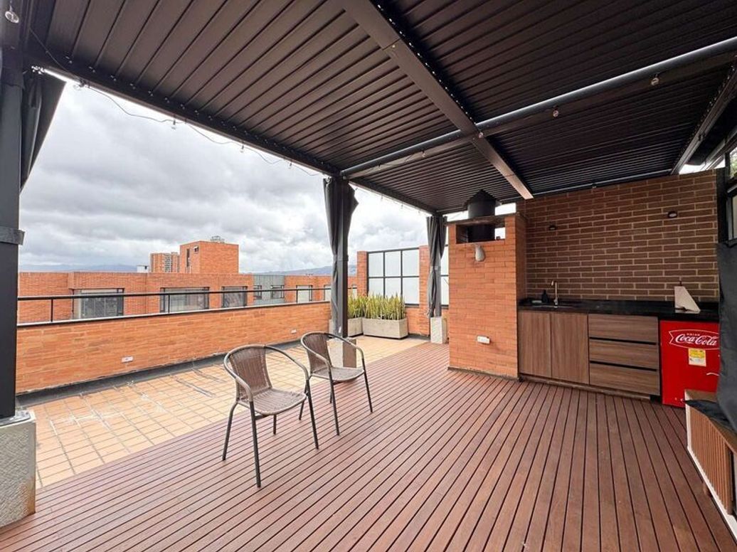 Apartamento de 2 alcobas en venta en Niza Suba, Bogotá, 67 m² · foto 2 de 15