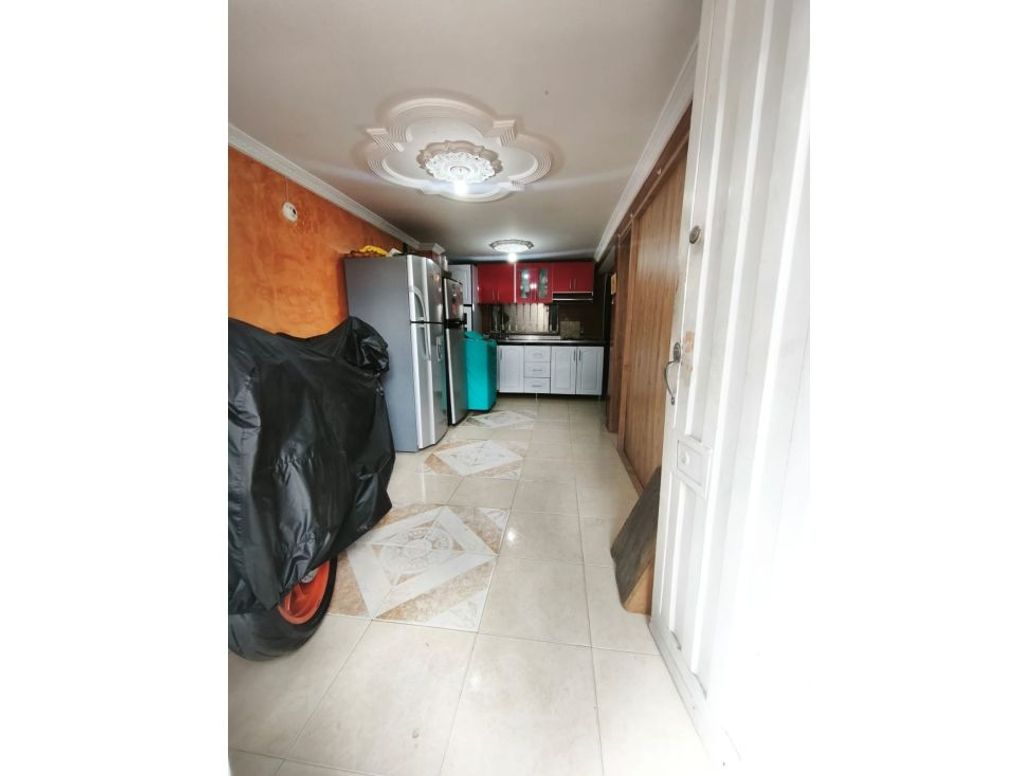 Casa de 3 alcobas en venta en Marco Fidel Suarez No. 1, Bogotá, 60 m² · foto 2 de 18