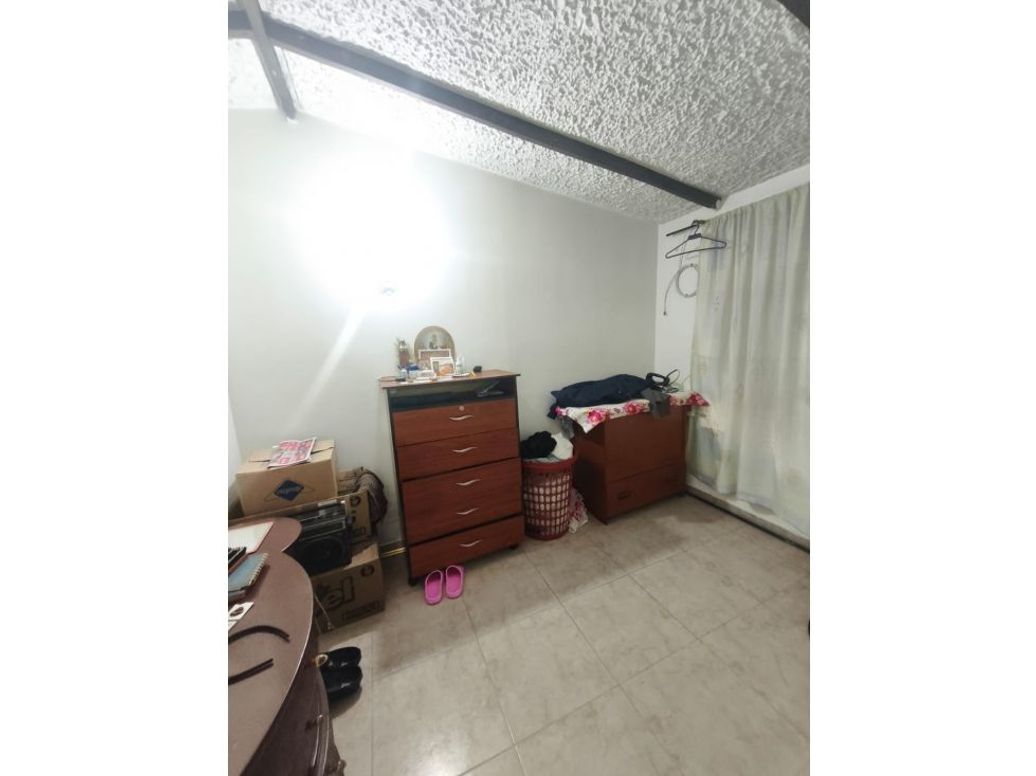 Casa de 7 alcobas en venta en Tunjuelito, Bogotá, 207 m² · foto 17 de 20