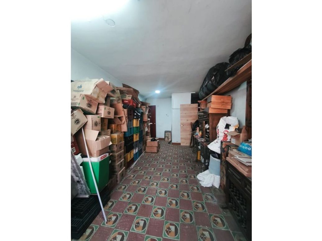 Casa de 7 alcobas en venta en Molinos Del Sur, Bogotá, 178 m² · foto 10 de 20