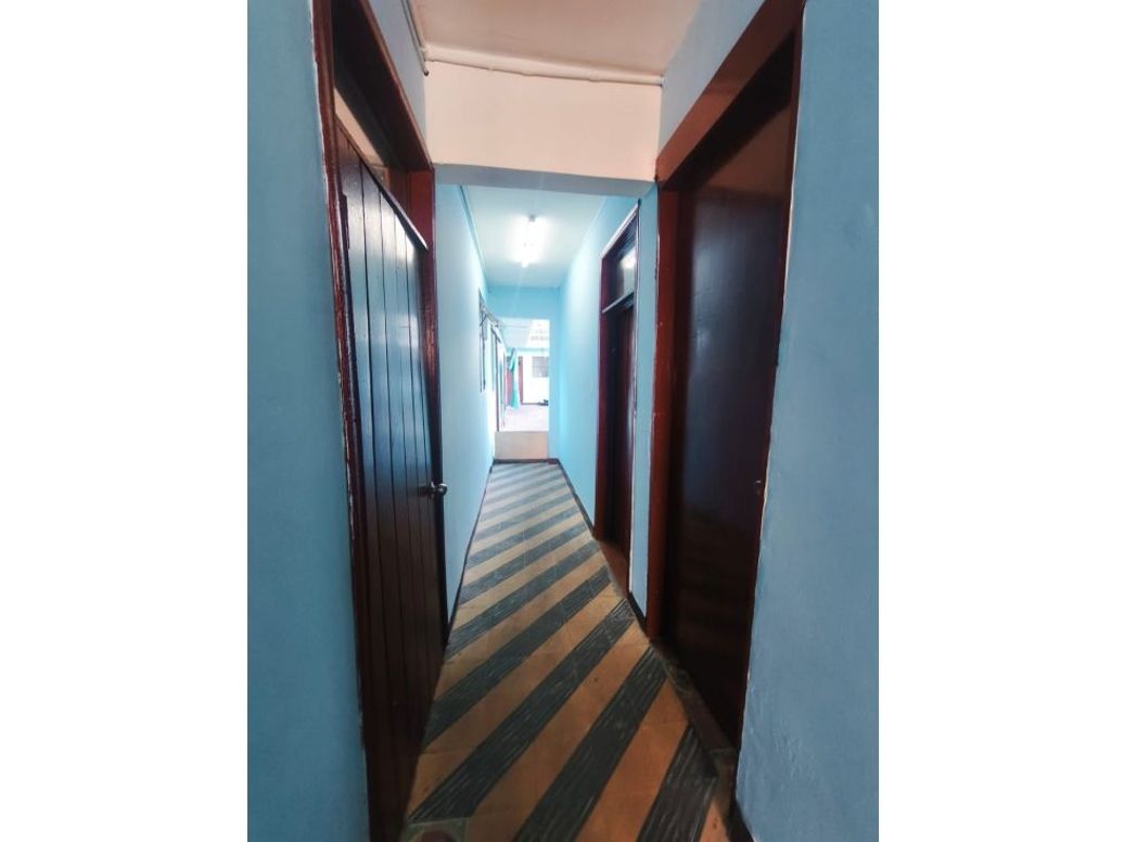 Casa de 7 alcobas en venta en Molinos Del Sur, Bogotá, 178 m² · foto 6 de 20