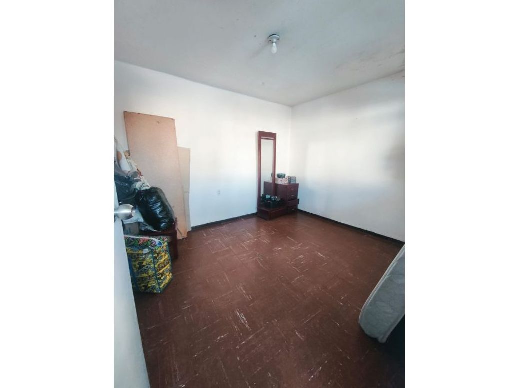 Casa de 7 alcobas en venta en Molinos Del Sur, Bogotá, 178 m² · foto 20 de 20