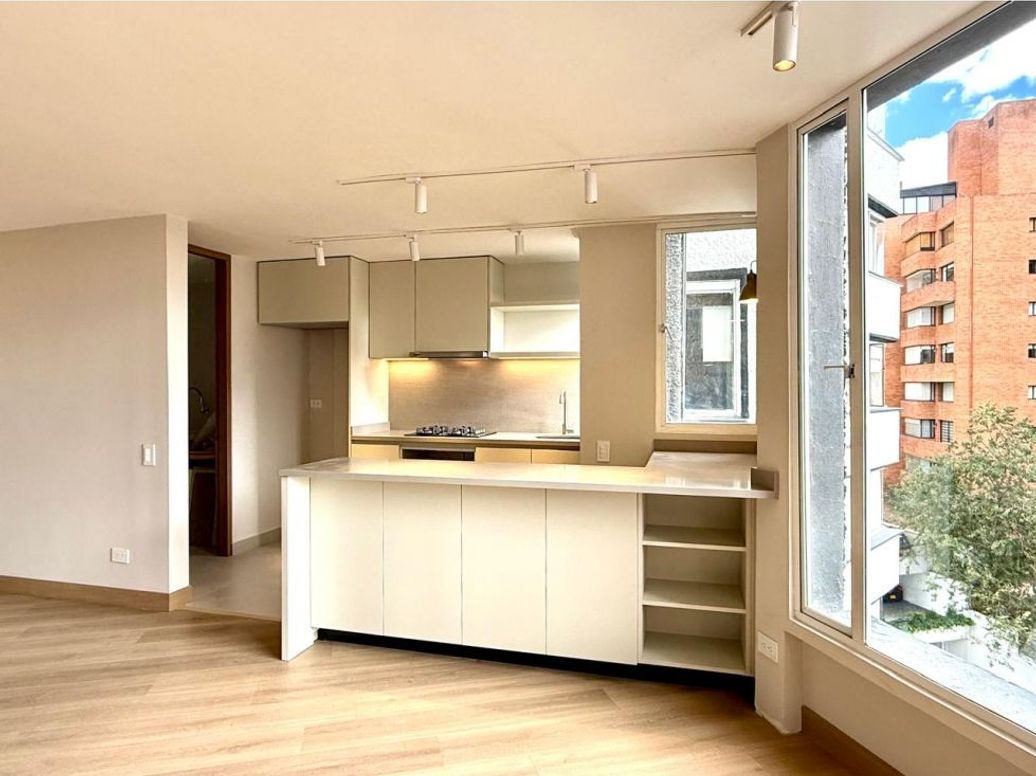 Apartamento de 2 alcobas en venta en Chapinero Alto, Bogotá, 82 m² · foto 3 de 16