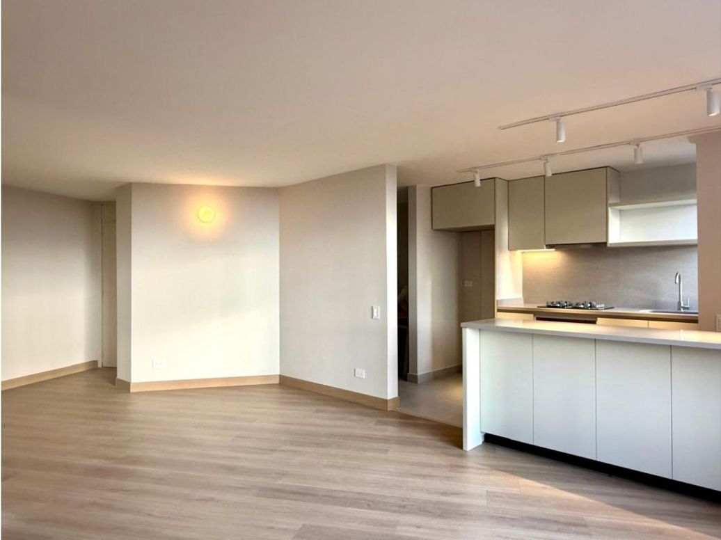 Apartamento de 2 alcobas en venta en Chapinero Alto, Bogotá, 82 m² · foto 4 de 16
