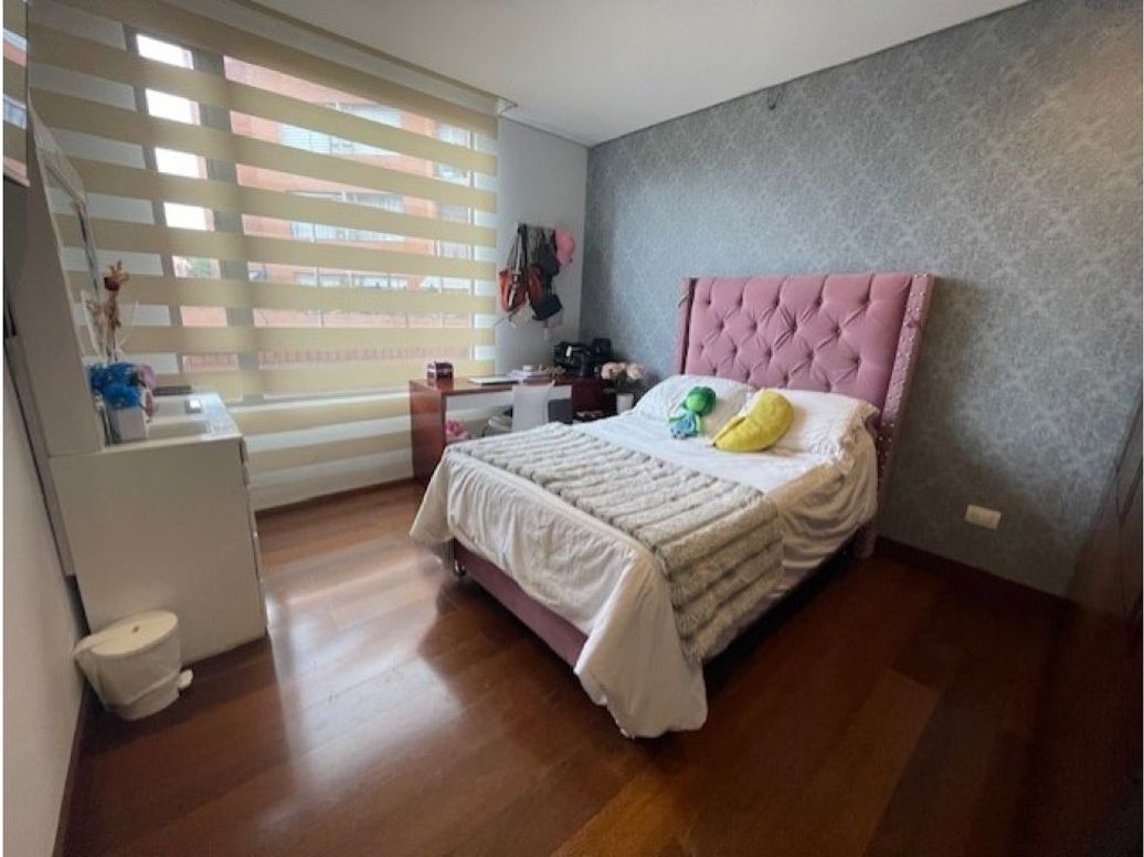 Apartamento de 4 alcobas en venta en Colina Campestre, Bogotá, 270 m² · foto 18 de 20