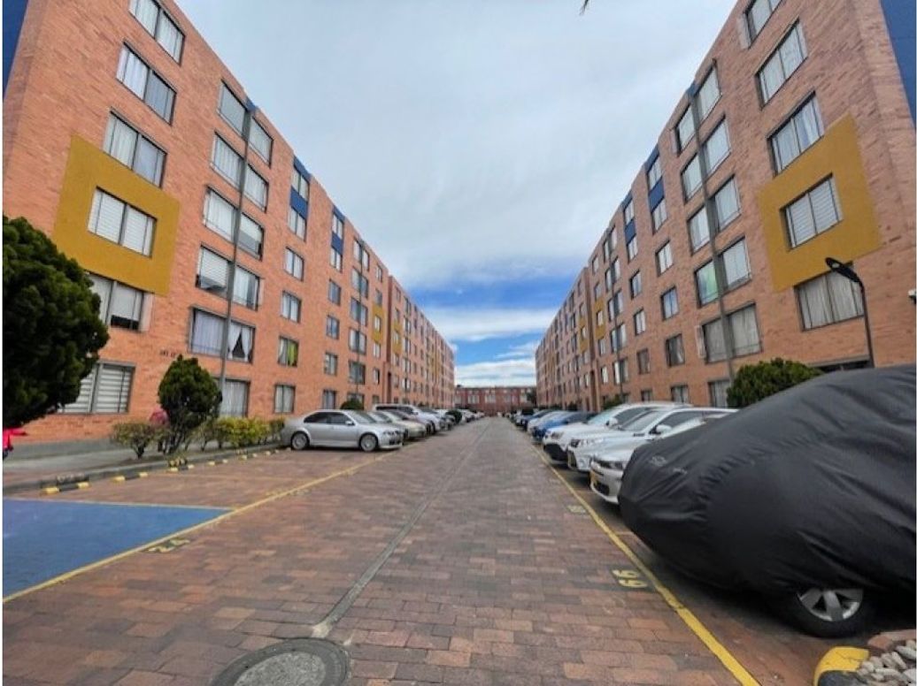 Apartamento de 3 alcobas en venta en Suba, Bogotá, 43 m² · foto 3 de 13
