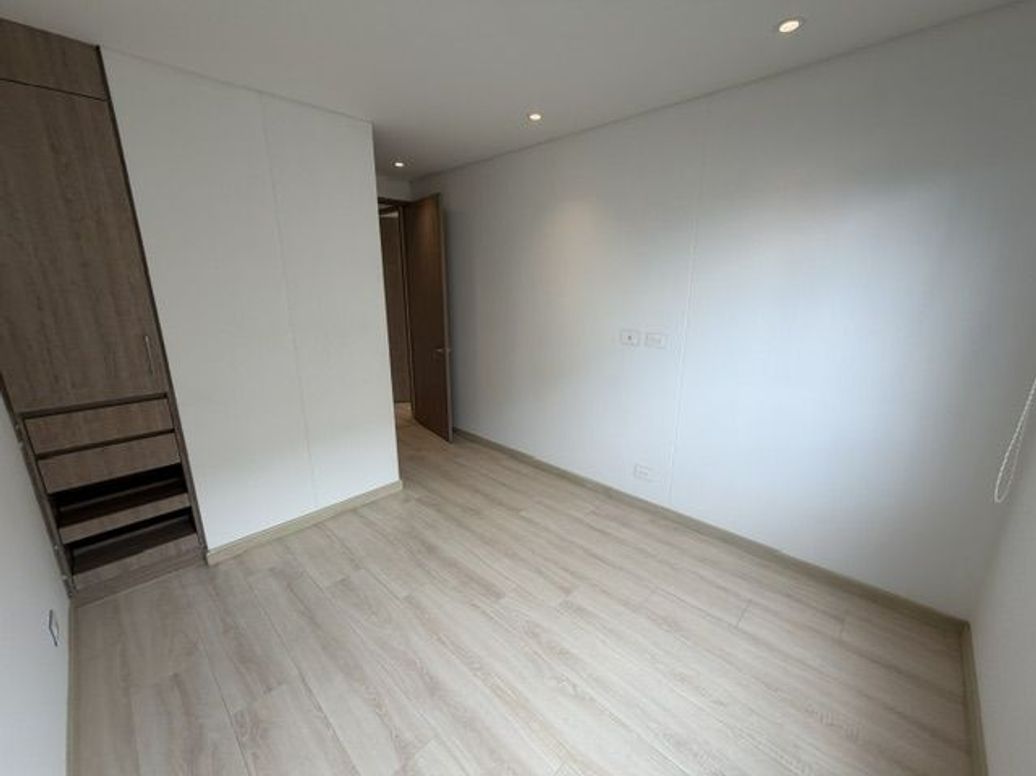 Apartamento de 3 alcobas en venta en Ciudad Salitre Occidental, Bogotá, 96 m² · foto 13 de 20