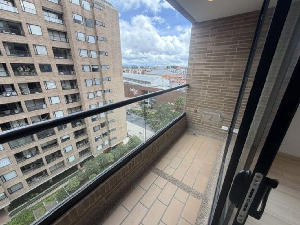Apartamento de 3 alcobas en venta en Ciudad Salitre Occidental, Bogotá, 96 m² · foto 5 de 20