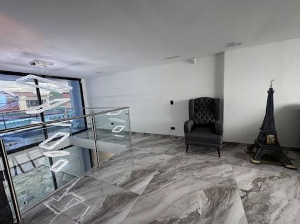 Casa de 3 alcobas en venta en Ciudad Montes, Bogotá, 290 m² · foto 17 de 20
