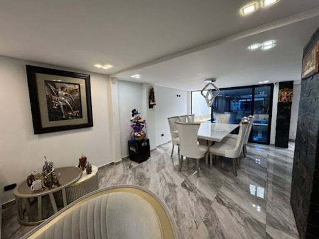Casa de 3 alcobas en venta en Ciudad Montes, Bogotá, 290 m² · foto 7 de 20