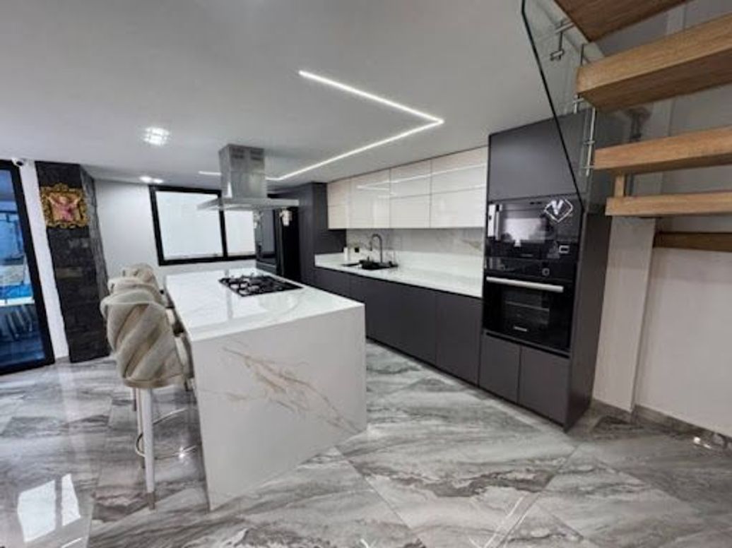 Casa de 3 alcobas en venta en Ciudad Montes, Bogotá, 290 m² · foto 12 de 20