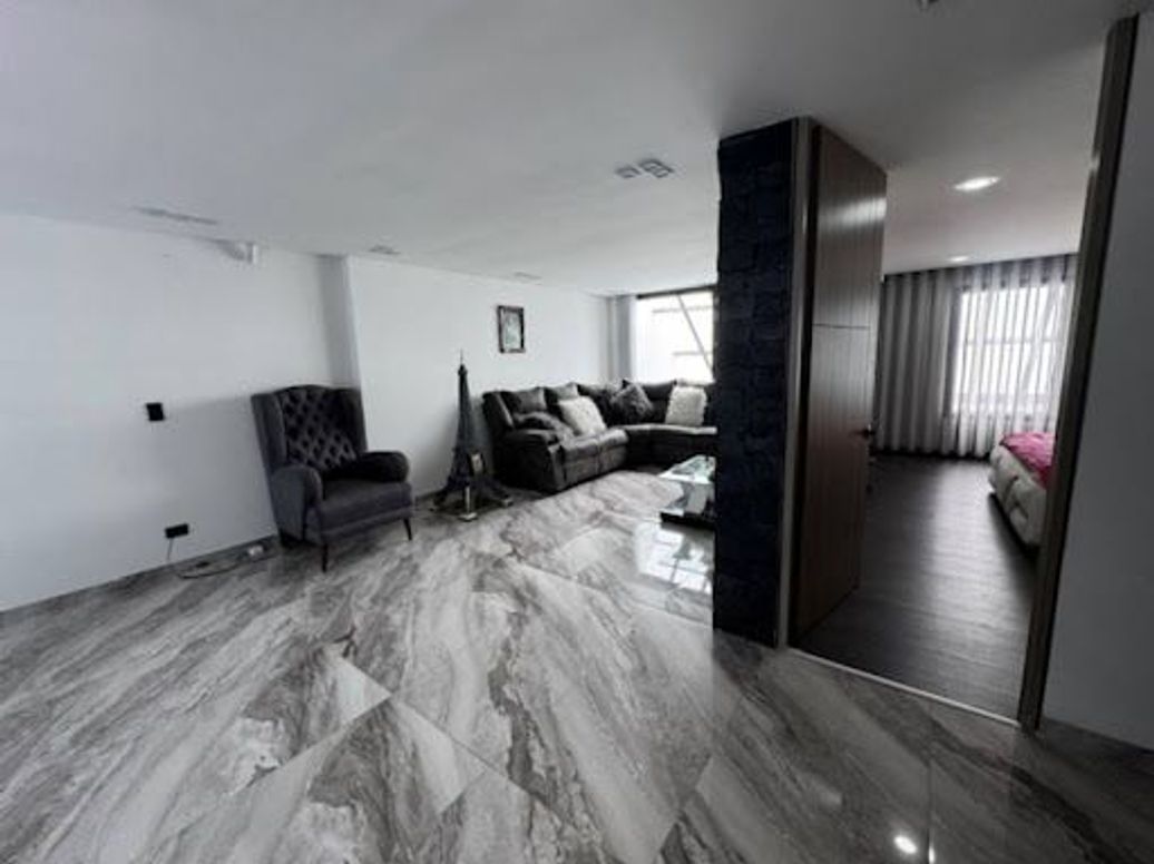 Casa de 3 alcobas en venta en Ciudad Montes, Bogotá, 290 m² · foto 16 de 20
