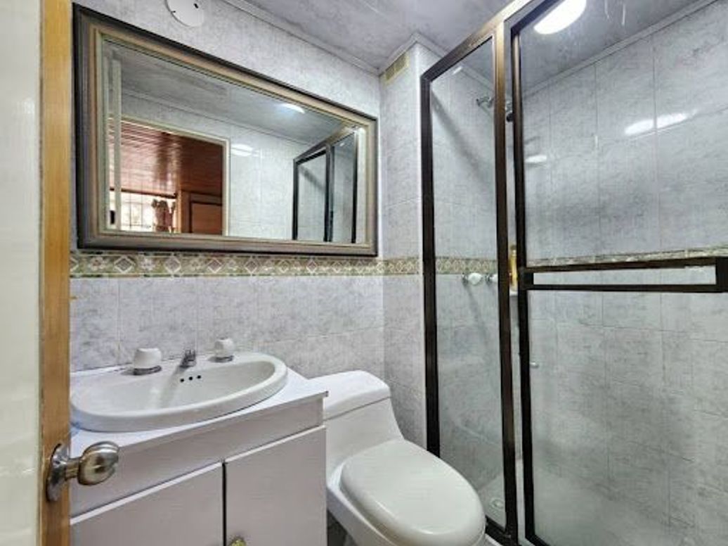 Apartamento de 3 alcobas en venta en Las Villas, Bogotá, 100 m² · foto 13 de 20