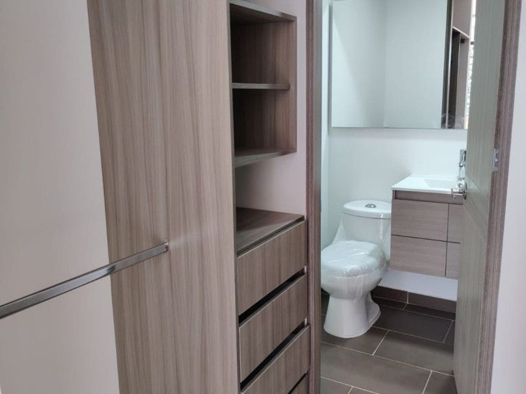Apartamento de 3 alcobas en venta en Las Nieves, Bogotá, 85 m² · foto 4 de 9