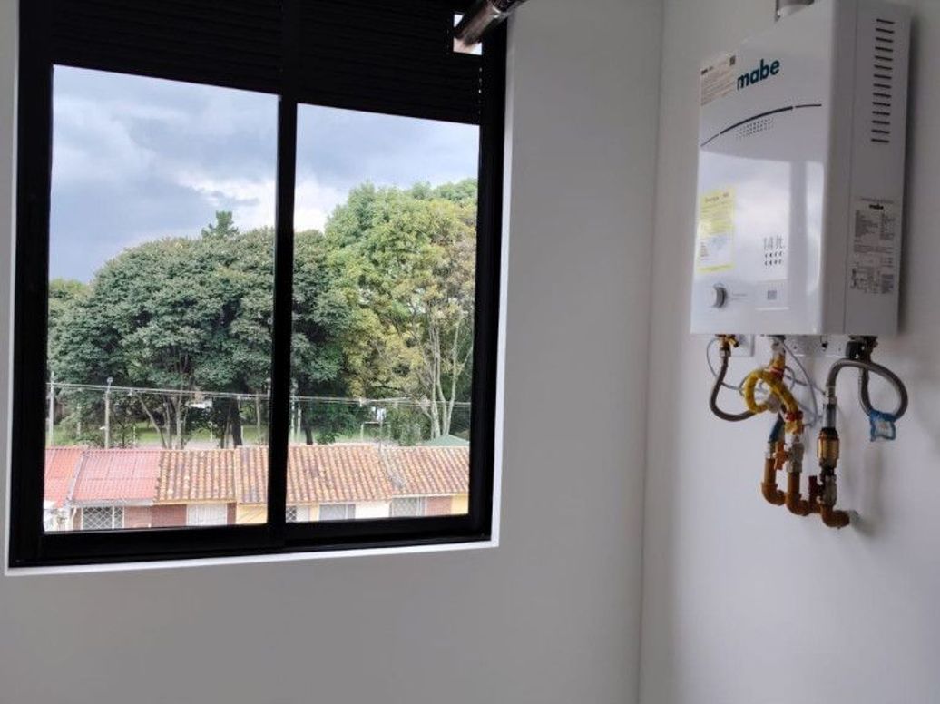 Apartamento de 3 alcobas en venta en Las Nieves, Bogotá, 85 m² · foto 6 de 9