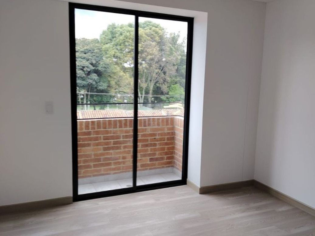 Apartamento de 3 alcobas en venta en Las Nieves, Bogotá, 85 m² · foto 5 de 9