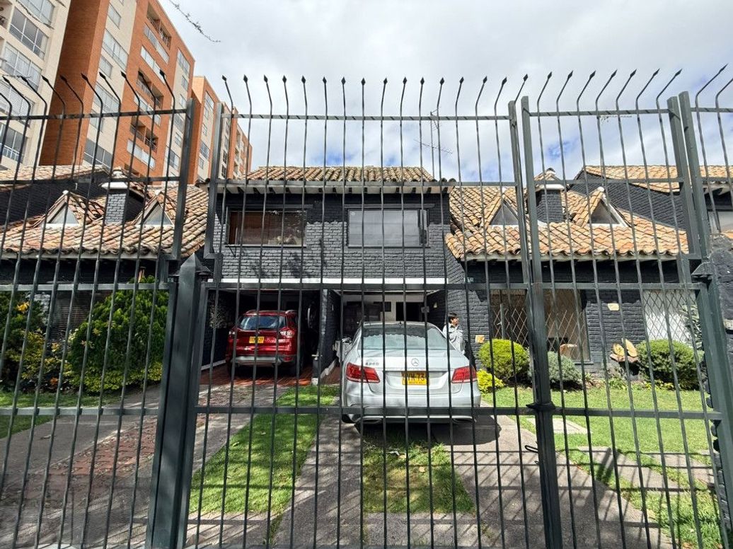 Casa de 3 alcobas en venta en Cedro Narvaez, Bogotá, 130 m² · foto 20 de 20