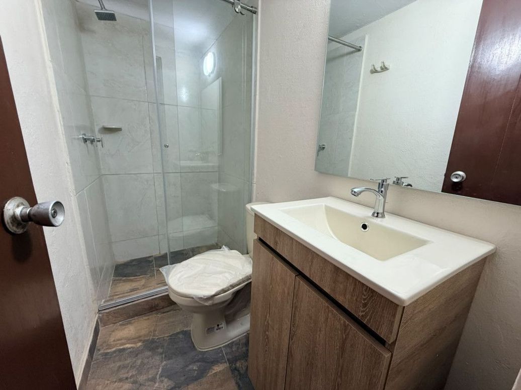 Casa de 3 alcobas en venta en Cedro Narvaez, Bogotá, 130 m² · foto 9 de 20