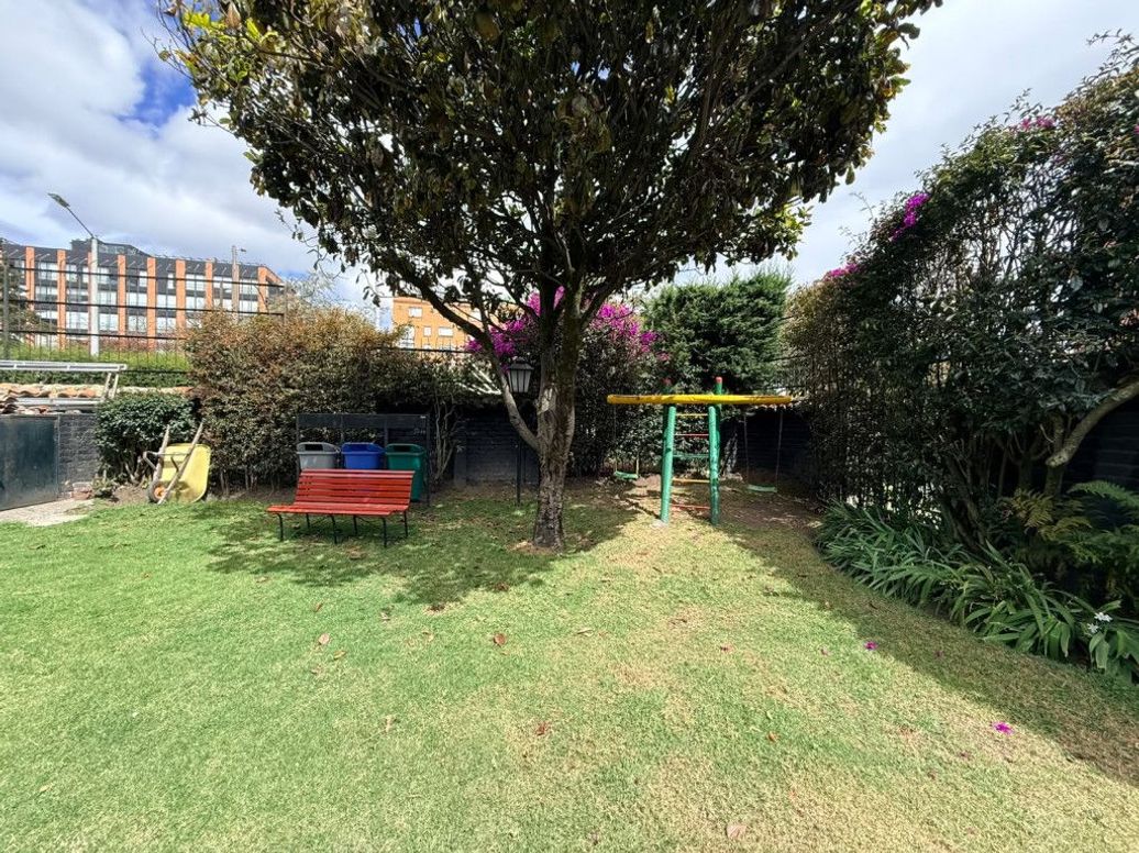 Casa de 3 alcobas en venta en Cedro Narvaez, Bogotá, 130 m² · foto 5 de 20