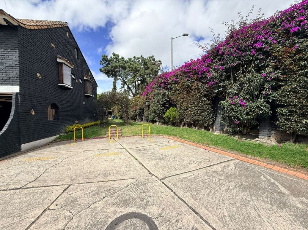 Casa de 3 alcobas en venta en Cedro Narvaez, Bogotá, 130 m² · foto 3 de 20