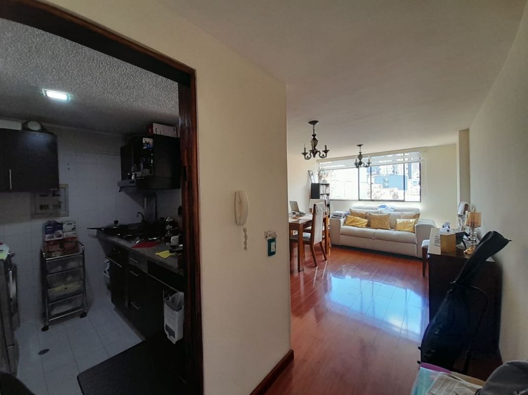 Apartamento de 2 alcobas en venta en San Luis, Bogotá, 50 m² · foto 4 de 17