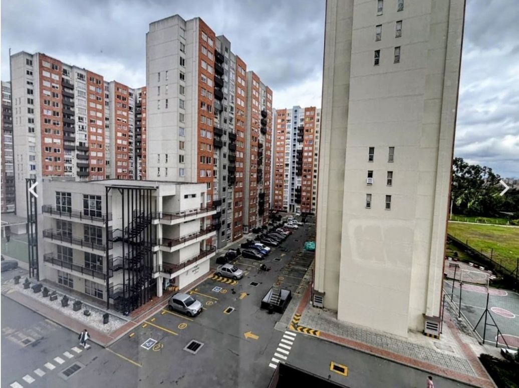 Apartamento de 3 alcobas en venta en El Recodo, Bogotá, 46 m² · foto 3 de 13