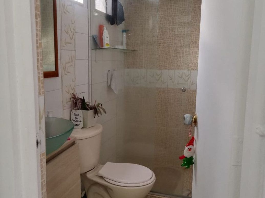 Casa de 5 alcobas en venta en Portales Del Norte, Bogotá, 121 m² · foto 10 de 20