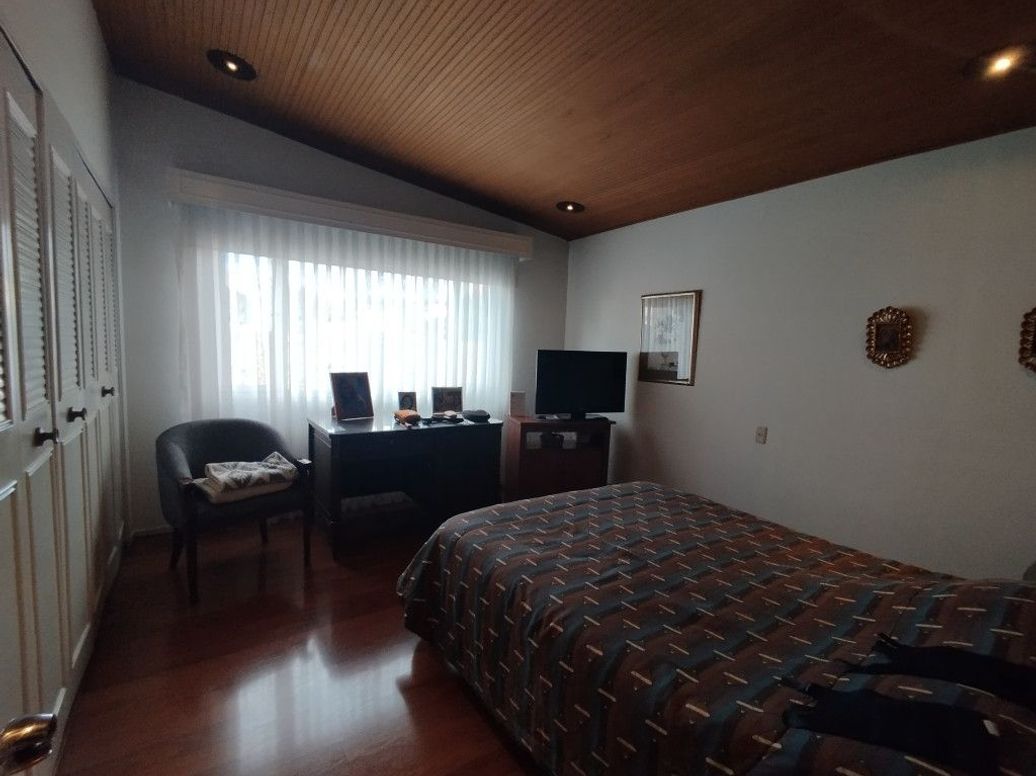 Casa de 4 alcobas en venta en Gerona, Bogotá, 337 m² · foto 19 de 20