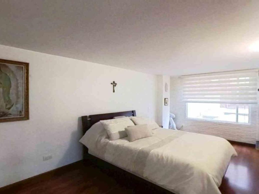 Apartamento de 3 alcobas en venta en Cedro Salazar, Bogotá, 89 m² · foto 6 de 20
