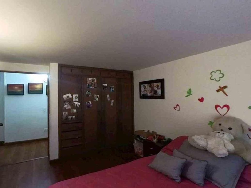 Apartamento de 3 alcobas en venta en Cedro Salazar, Bogotá, 89 m² · foto 10 de 20
