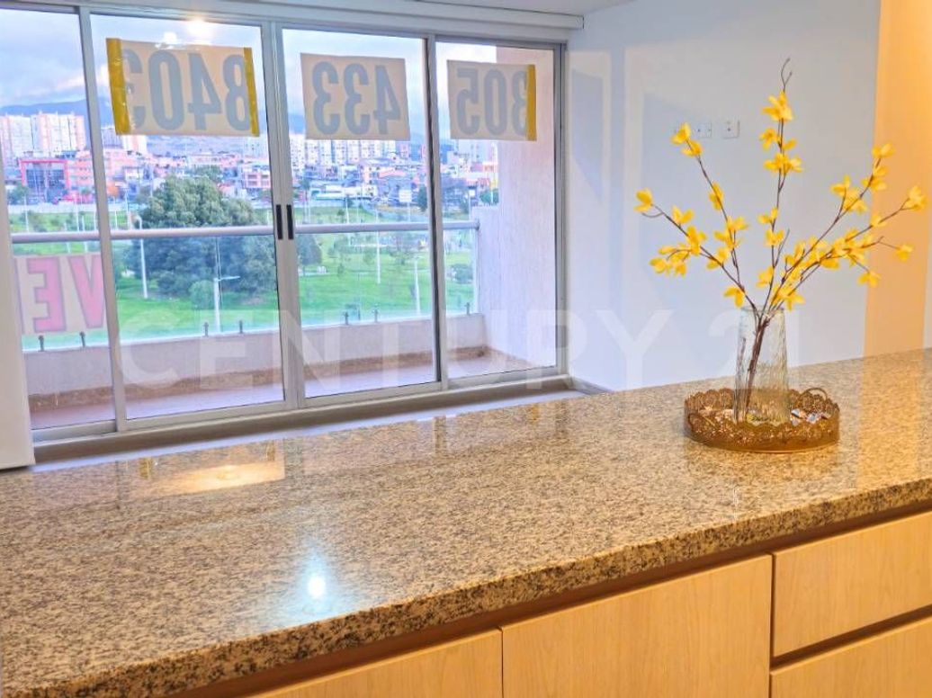 Apartamento de 3 alcobas en venta en Nueva Castilla, Bogotá, 75 m² · foto 2 de 15