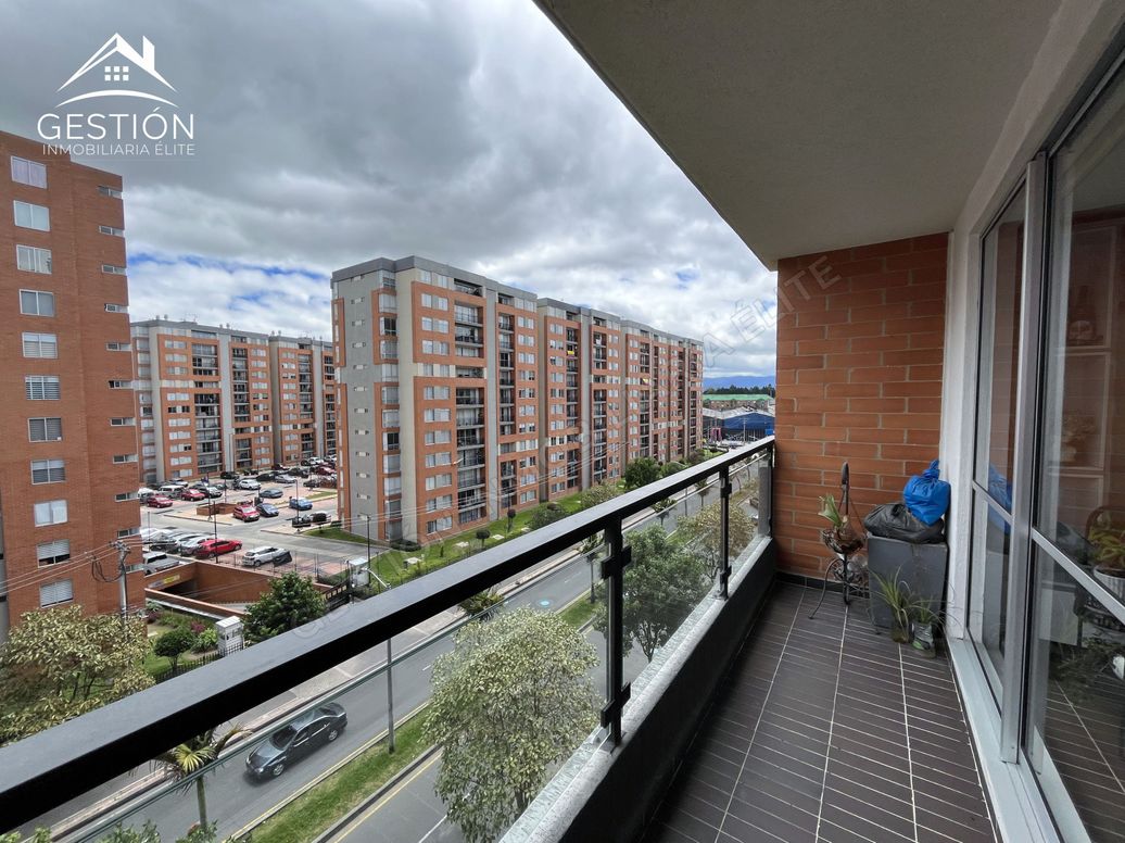 Apartamento de 3 alcobas en venta en El Dorado, Bogotá, 77 m² · foto 6 de 20