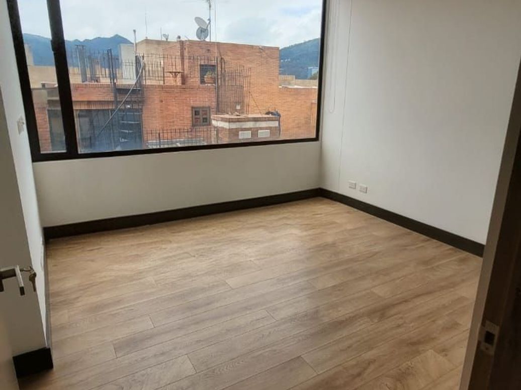Apartamento de 3 alcobas en venta en San Patricio, Bogotá, 159 m² · foto 11 de 20