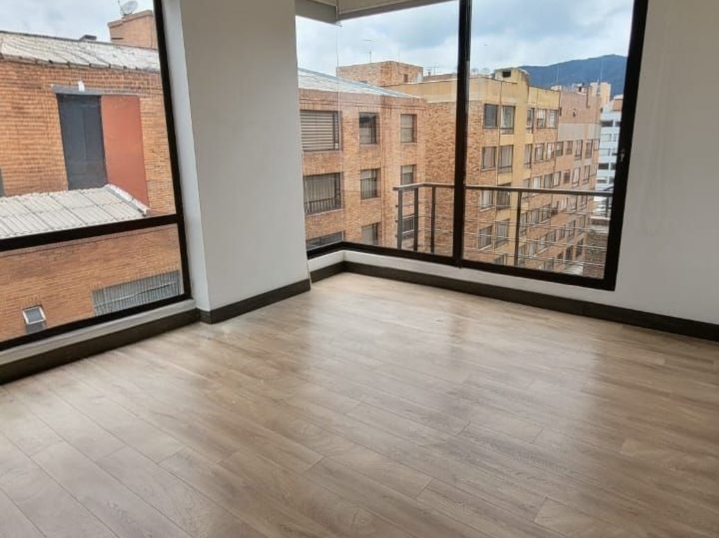 Apartamento de 3 alcobas en venta en San Patricio, Bogotá, 159 m² · foto 10 de 20