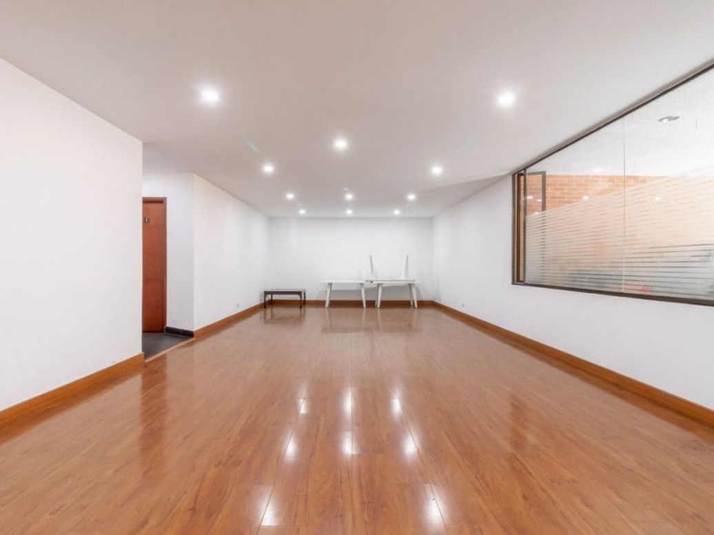 Apartamento de 3 alcobas en venta en Los Rosales, Bogotá, 212 m² · foto 20 de 20
